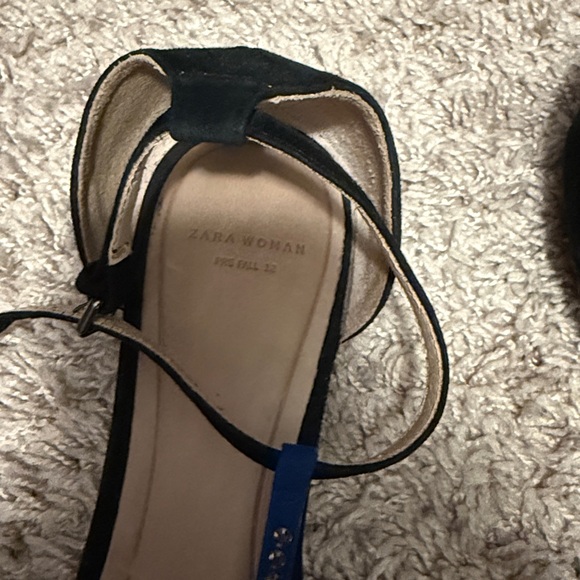 Zara Black and Blue Embellished Sandals - Picture 2 of 6